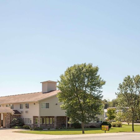 Super 8 By Wyndham Cresco Ia Hotel Luaran gambar