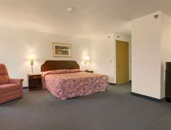 Super 8 By Wyndham Cresco Ia Hotel Bilik gambar